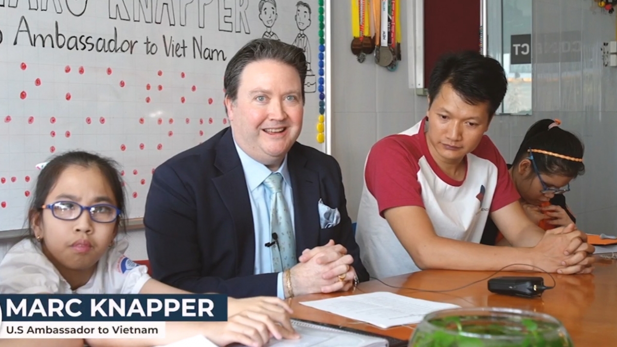 US Ambassador's story for the visually impaired in Vietnam